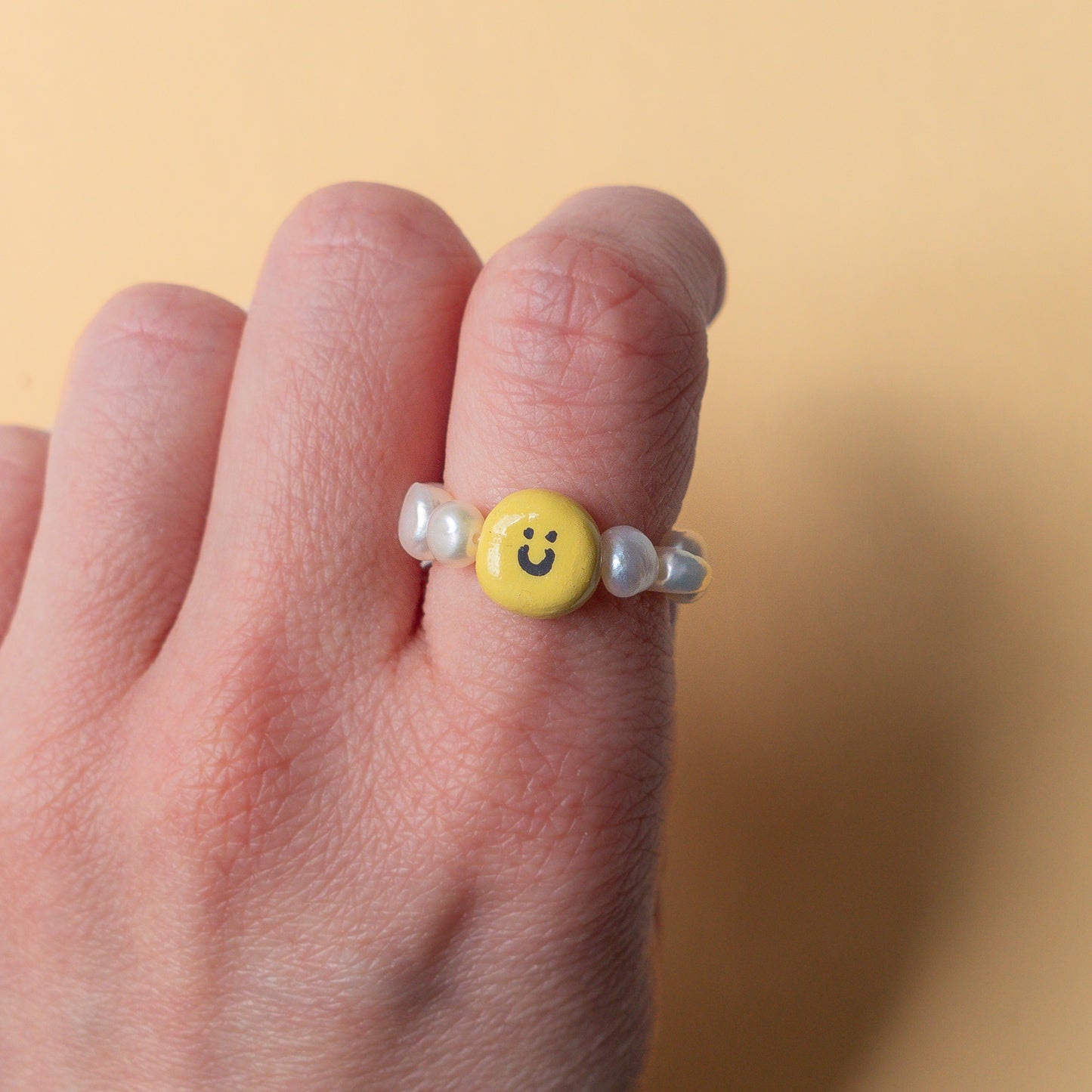 Pearl Ring - Smiley