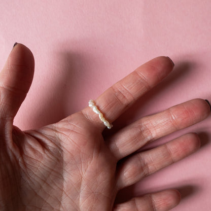 Sweet Winter pearl ring with reindeer