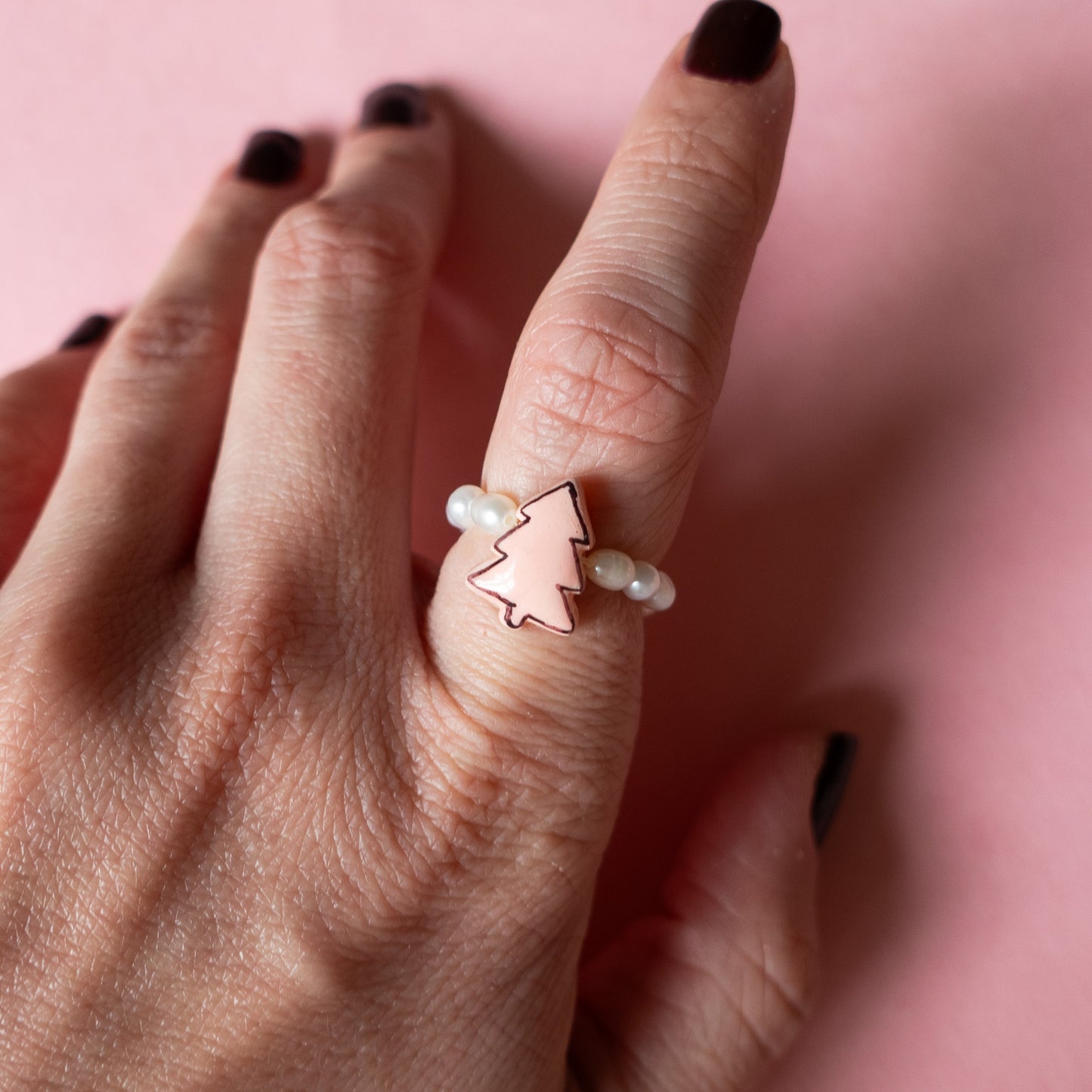 Sweet Winter pearl ring with tree