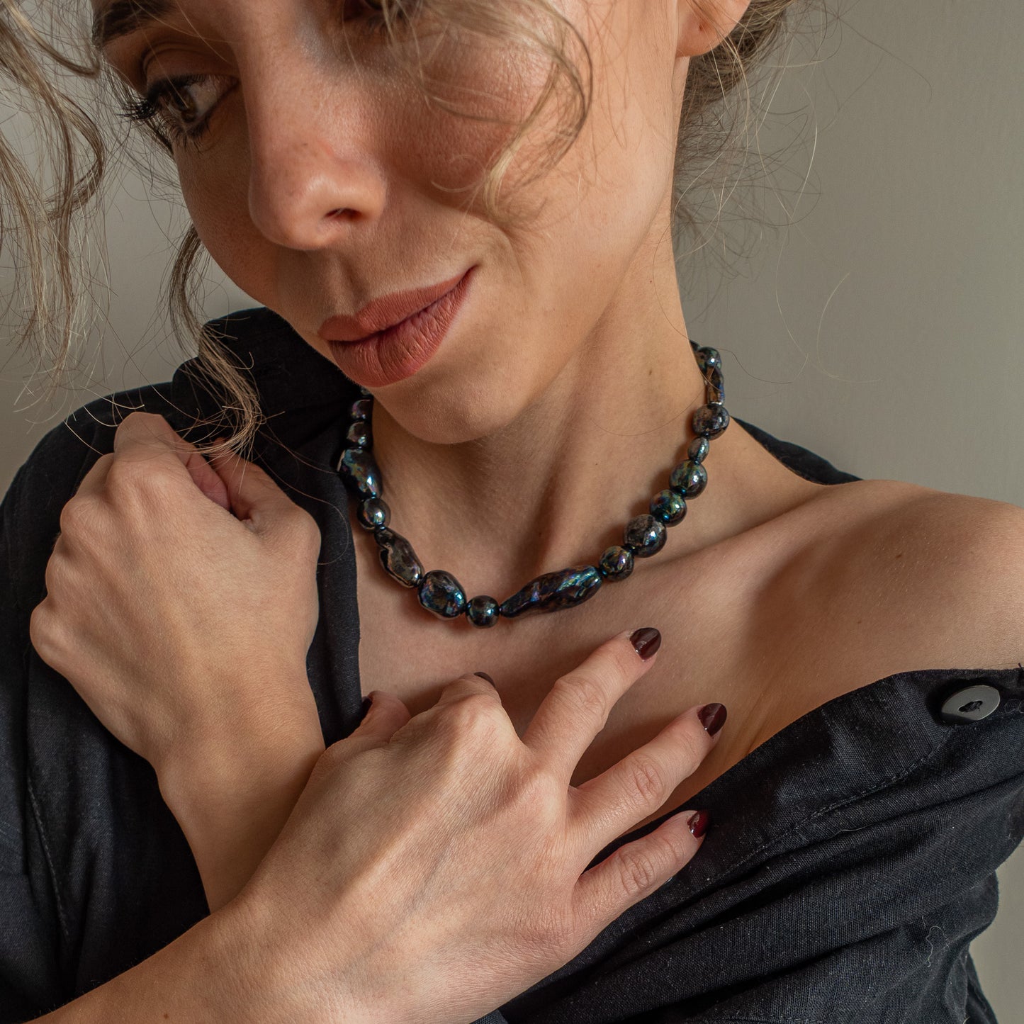 Abyss - Necklace with black handmade pearls